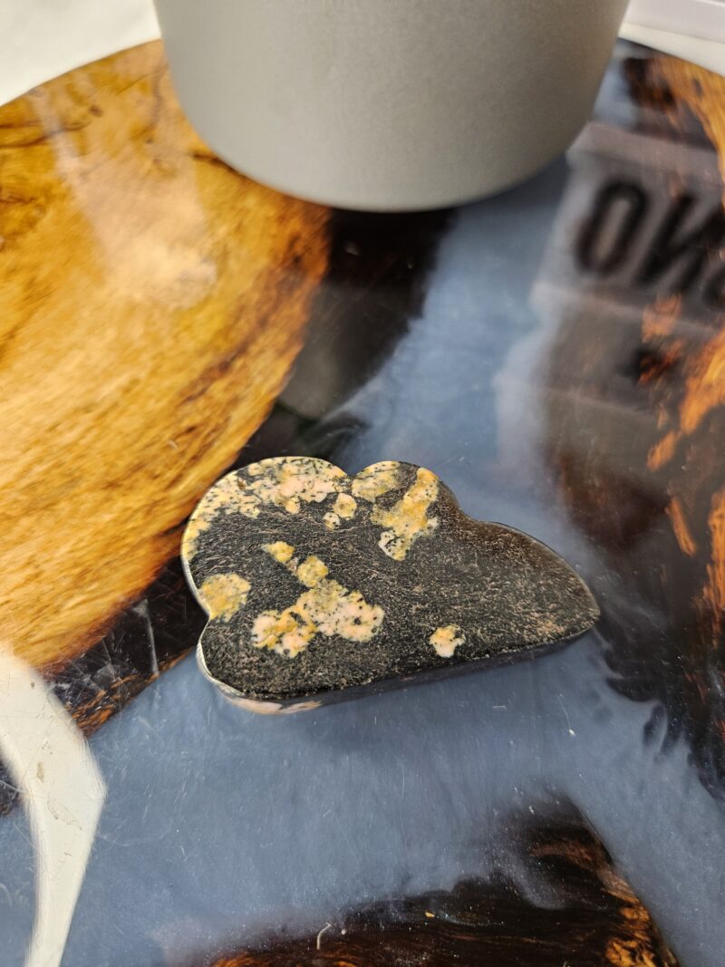 Nuage en Obsidienne à Fleurs de rhodonite – Image 3