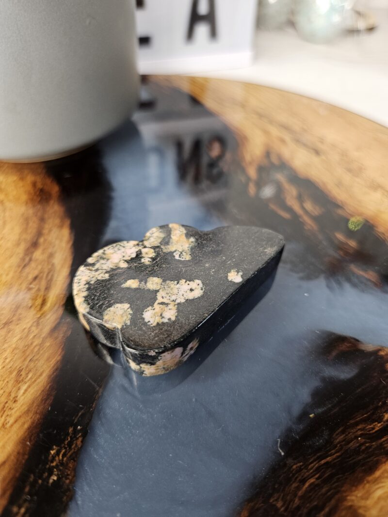 Nuage en Obsidienne à Fleurs de rhodonite – Image 2
