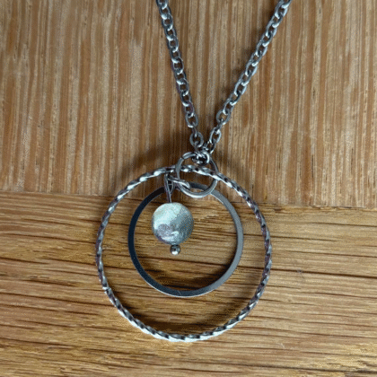 Collier en Mica vert